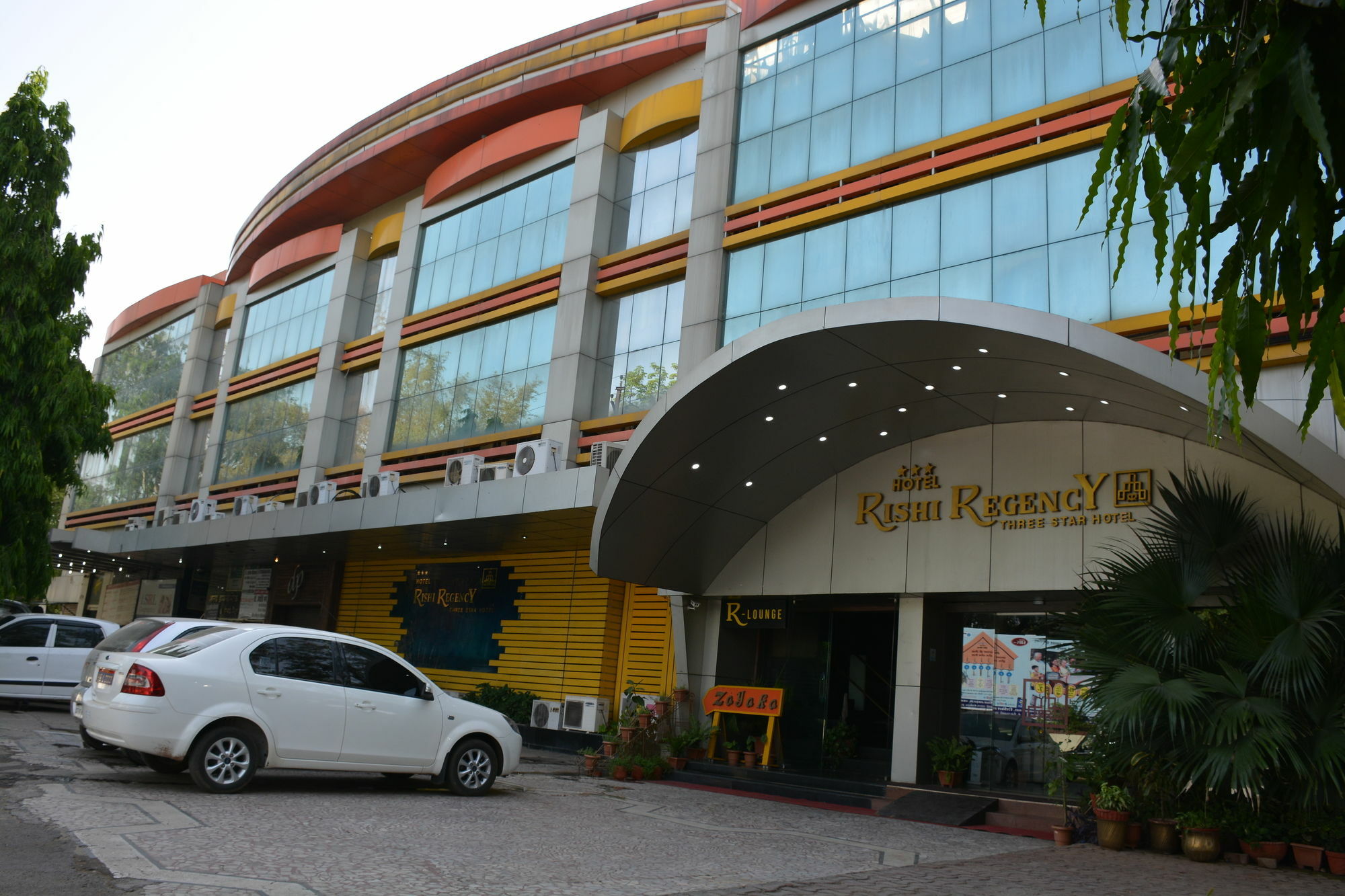 Hotel Rishi Regency Dzsabalpur Kültér fotó